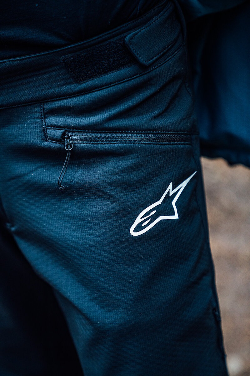 Thermal Pants Review | Alpinestars Nevada 2 | Freehub Magazine